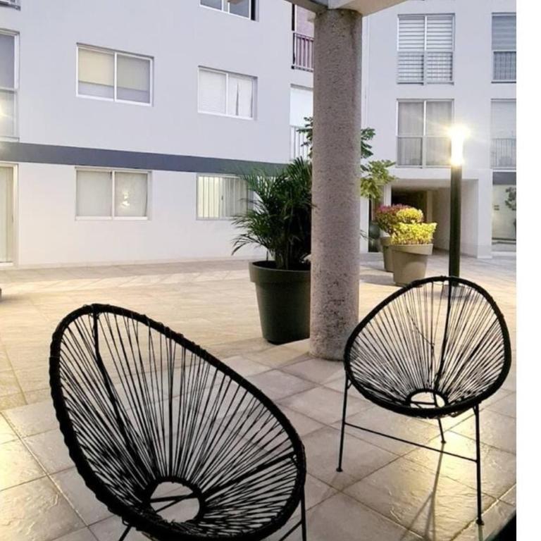 Centrally located apartment with AC, parking and pool - Two-Bedroom Apartment - 15