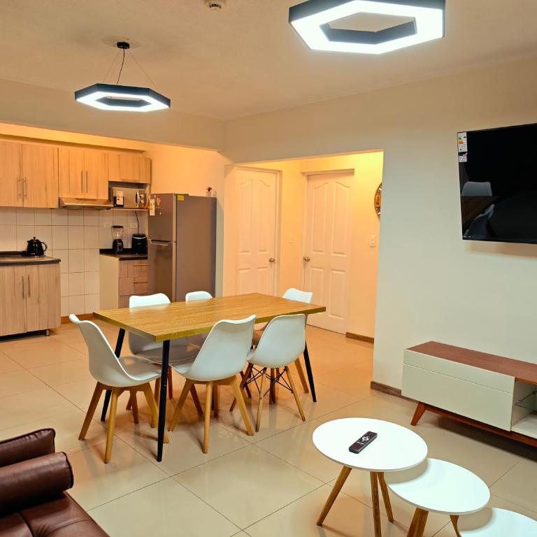 Apartamentos y Habitaciones Privadas Automatizados - Two-Bedroom Apartment - 2