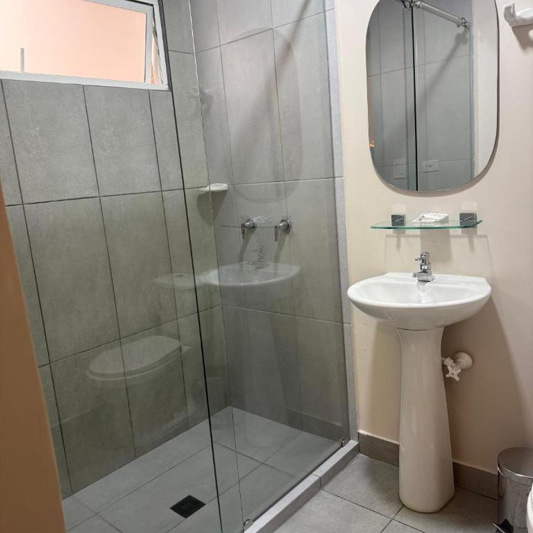 Air Guest House - con Desayuno & Jacuzzi Social - Deluxe Double Room with Private Bathroom - 7