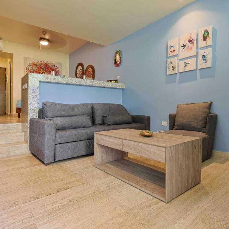 Chic Studio with Roof Pool & Gym Near 5th & Beach - Apartamento con balcón - 21
