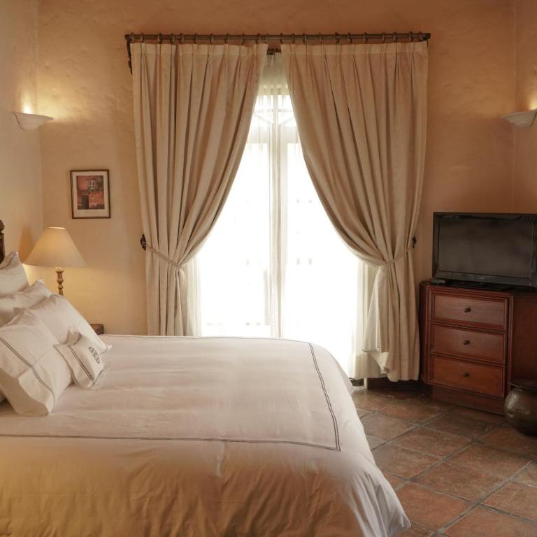Villa Ganz Boutique Hotel - Suite with City View - 1