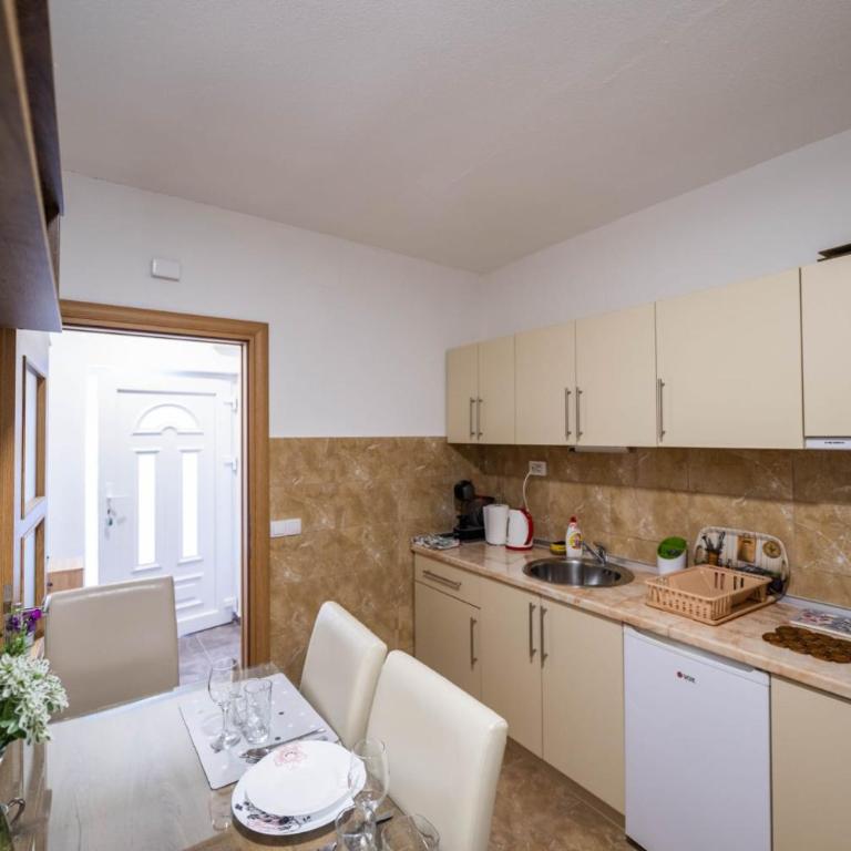 Apartmani Budimčić - Apartman - 13