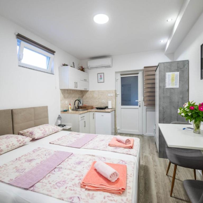 Apartmani Budimčić - Studio Apartman - 13