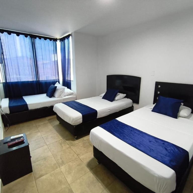 Hotel Konfort Inn - Habitación Triple - 2