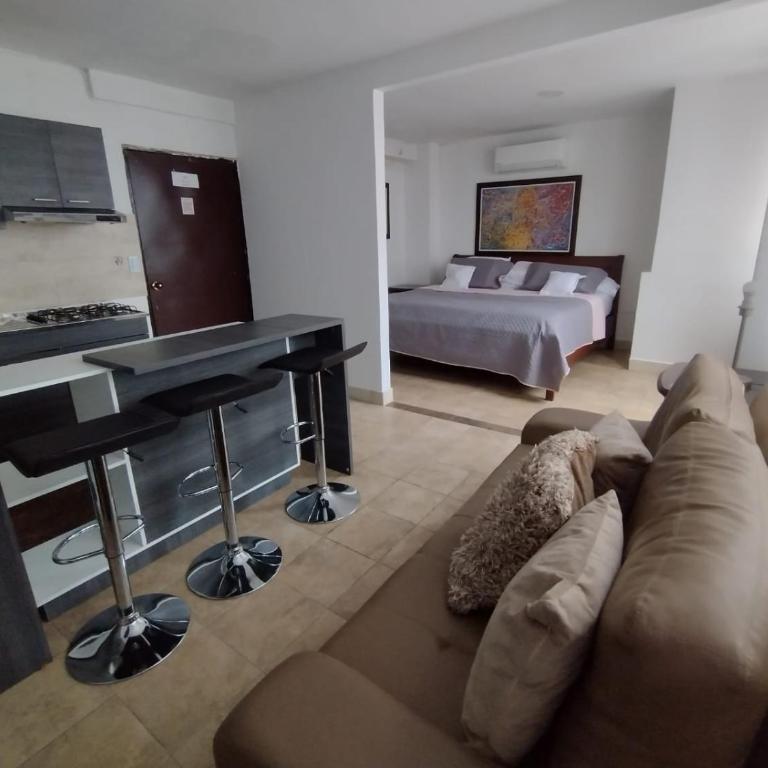 Hotel Konfort Inn - Suite - 1