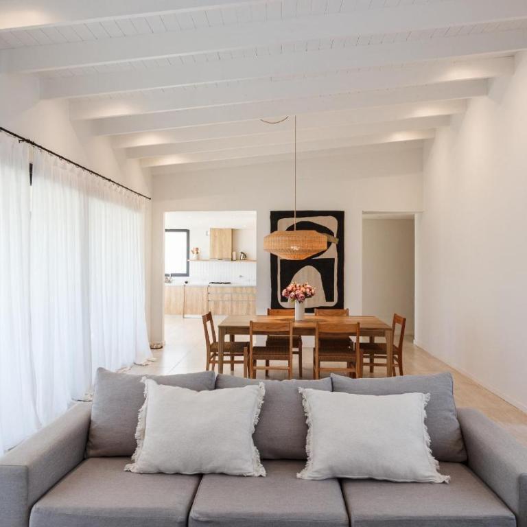 Casa Pedro - Casa en Barrio Privado Arenas Chico Para 6 PAX Con Pileta y Parrilla - Casa de 3 dormitorios - 2