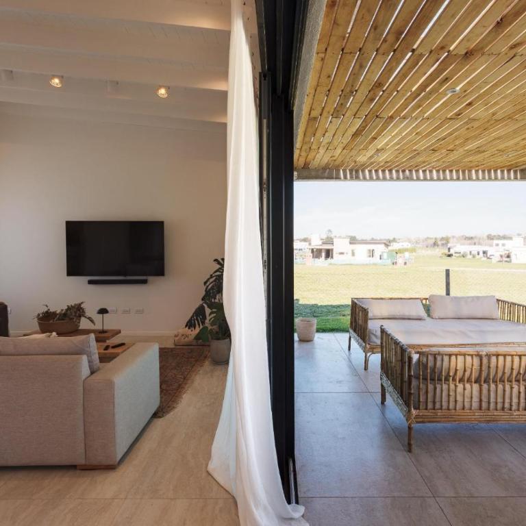 Casa Pedro - Casa en Barrio Privado Arenas Chico Para 6 PAX Con Pileta y Parrilla - Casa de 3 dormitorios - 3