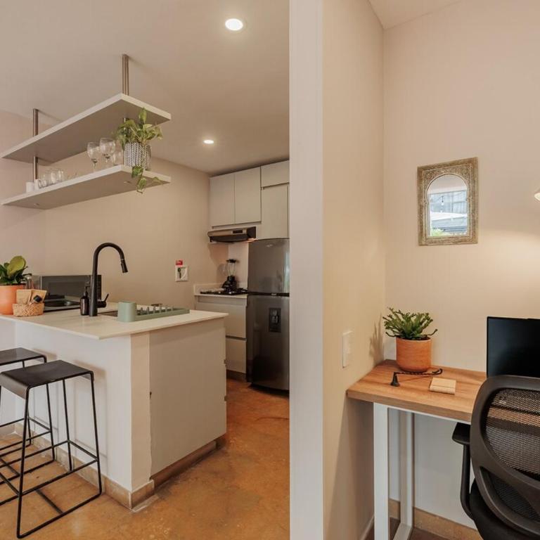 Loft comodo y central con AC y Terraza propia en Astorga Poblado - One-Bedroom Apartment - 8