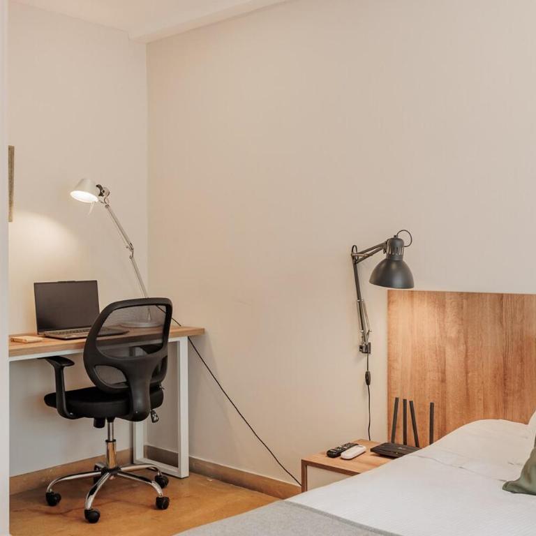 Loft comodo y central con AC y Terraza propia en Astorga Poblado - One-Bedroom Apartment - 12