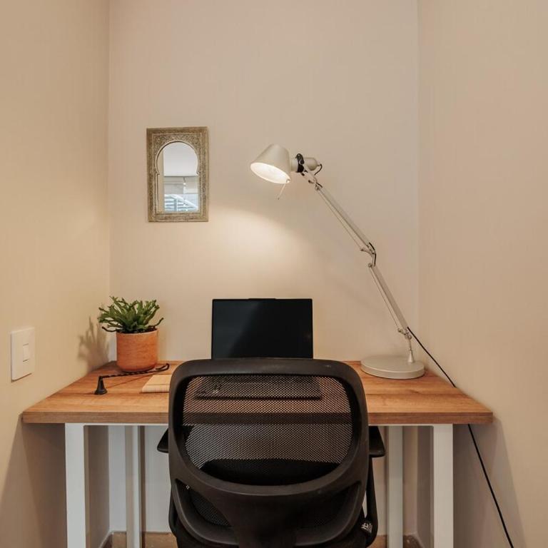 Loft comodo y central con AC y Terraza propia en Astorga Poblado - One-Bedroom Apartment - 17