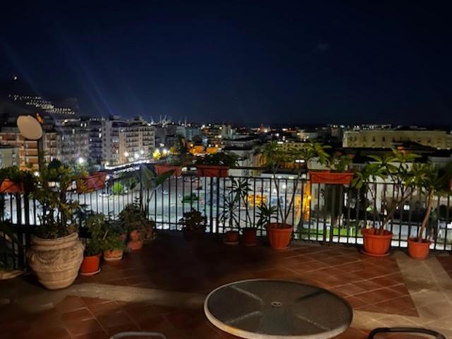 Incantevole E A Due Passi Dal Centro - Deluxe Single Room with Balcony - 10