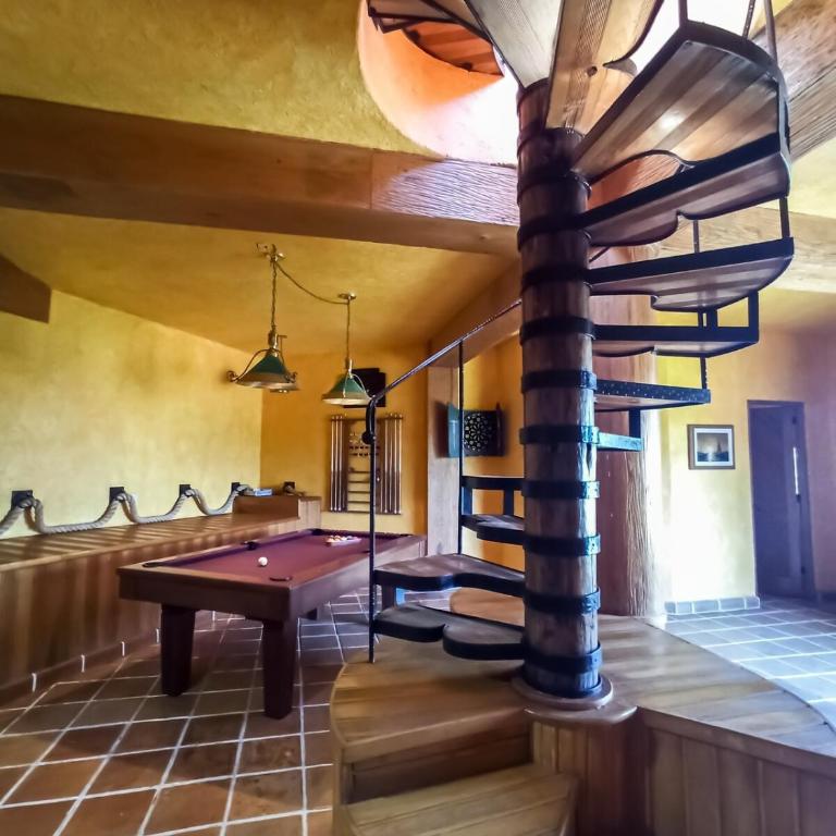 Rustic house with stunning lake view - Casa de 3 dormitorios - 5