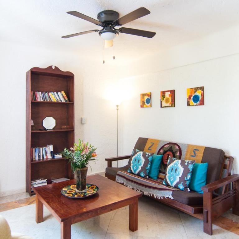 Private Terrace 3 blocks to Mamitas & 5th Ave, Gated with Pool - Apartment mit 1 Schlafzimmer - 4