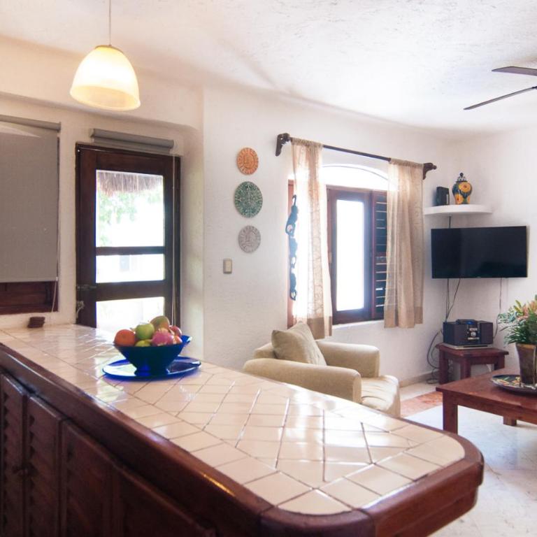 Private Terrace 3 blocks to Mamitas & 5th Ave, Gated with Pool - Apartment mit 1 Schlafzimmer - 19