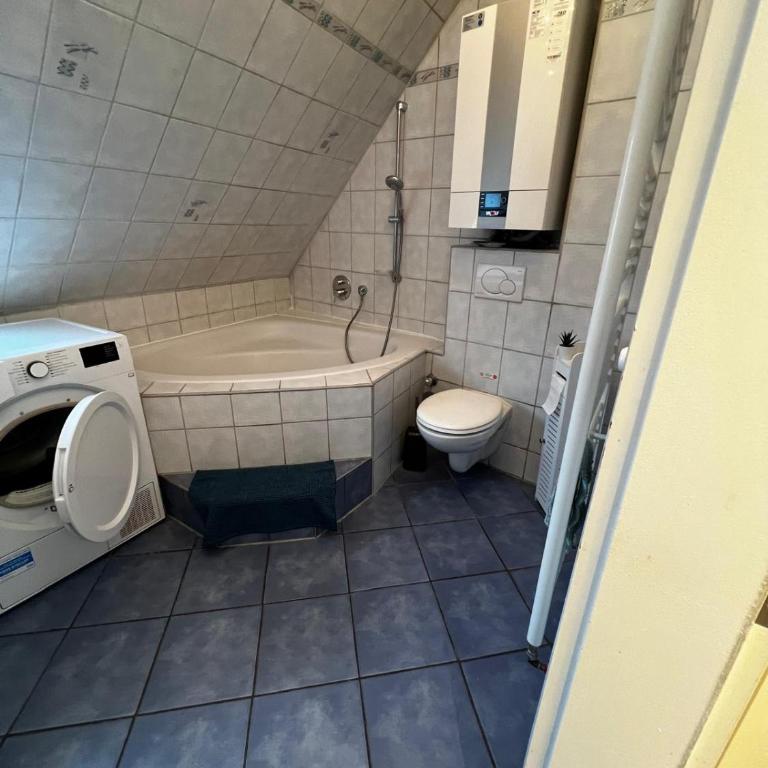 Zentrales Apartment in Würzburg-Heidingsfeld - Apartment mit 4 Schlafzimmern - 9