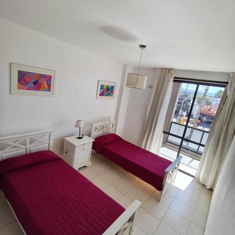 luminoso depto con balcon a cuadras del centro - Apartamento de 2 dormitorios - 13