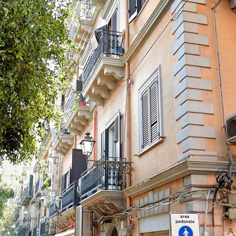 Appartamento politeama Palermo - Two-Bedroom Deluxe Apartment - 3