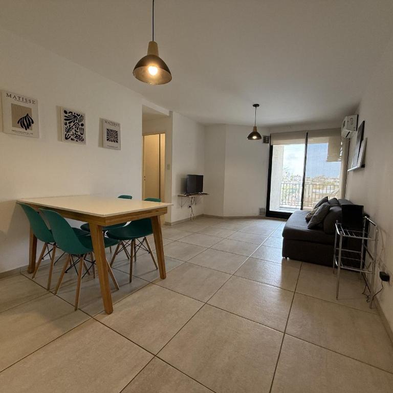 Depto Cerca de Clinica Reina Fabiola General Paz - Apartamento de 1 dormitorio - 1