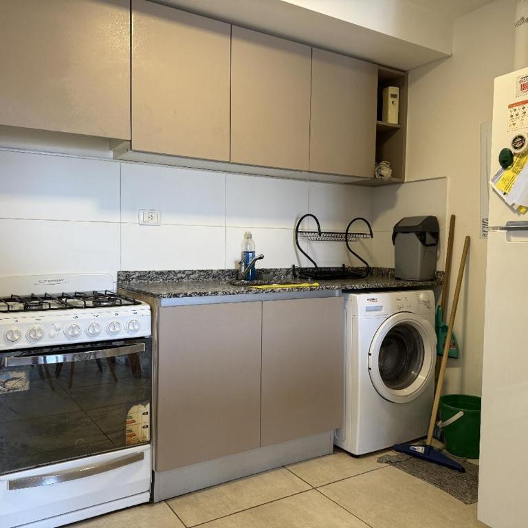 Depto Cerca de Clinica Reina Fabiola General Paz - Apartamento de 1 dormitorio - 2