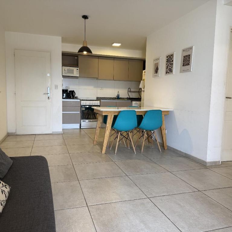 Depto Cerca de Clinica Reina Fabiola General Paz - Apartamento de 1 dormitorio - 8