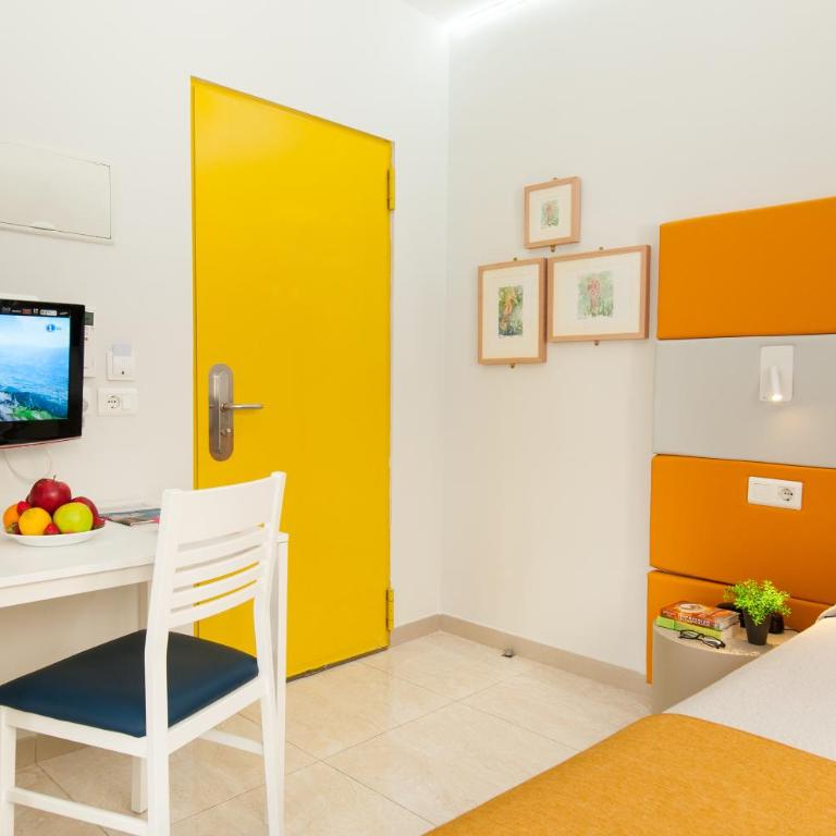 Hotel Apartamento Bajamar - Estudio pequeño - Planta baja - 2