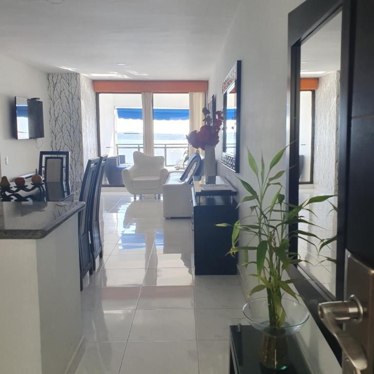 Apartamento con vista al mar Cartagena Deluxe - Apartamento de 2 dormitorios con balcón y vistas al mar - 4