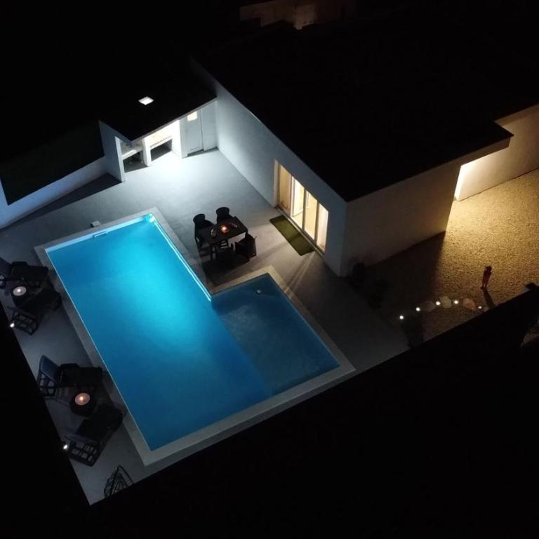 Sun&Silence - Two-Bedroom Villa - 5