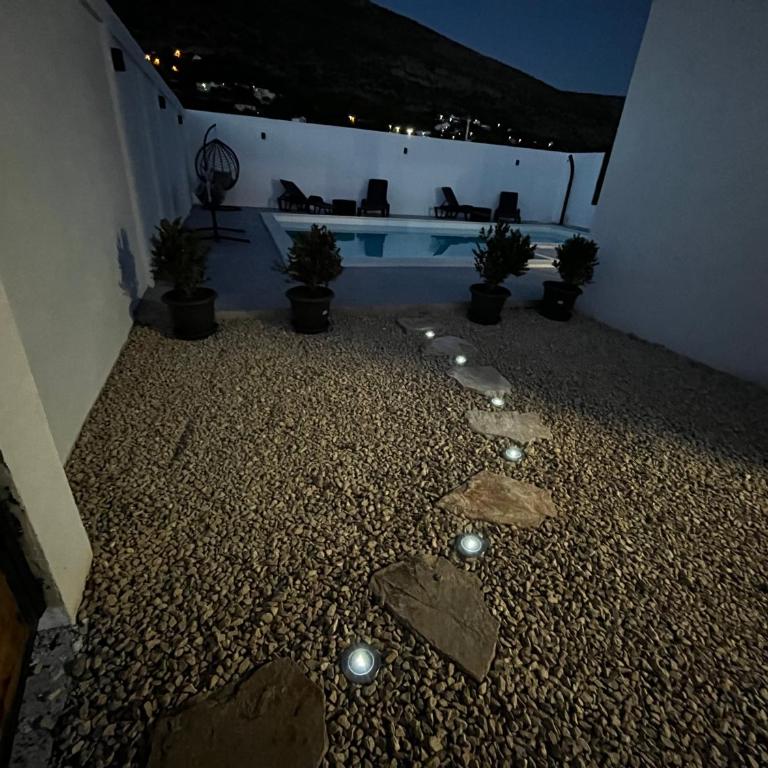 Sun&Silence - Two-Bedroom Villa - 6