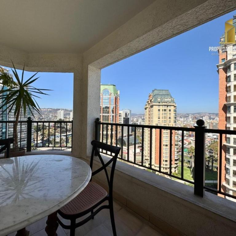 Muy amplio depto para 7 personas con vista al mar y a pasos de la playa 22 - Apartment - 2