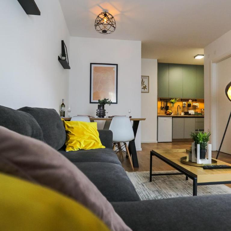 Apartman za 5 - Apartman sa 2 Spavaće Sobe i Balkonom - 7