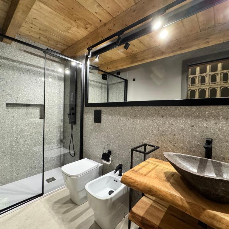The first floor - Exclusive Rooms - Pompei - Camera Quadrupla su 2 Livelli - 3