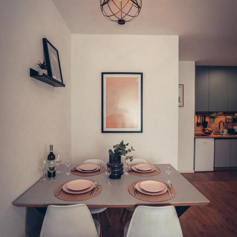 Apartman za 5 - Apartman sa 2 Spavaće Sobe i Balkonom - 11