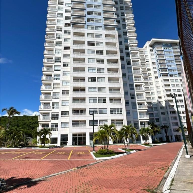 Ocean Club Apartment - Atlantic Tower - Three-Bedroom Apartment - 2