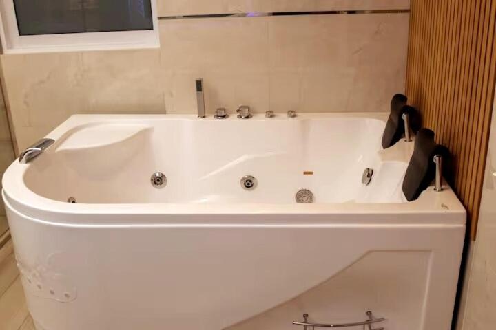 Pool, Jacuzzi and Grill for 10 people - Villa de 1 dormitorio - 25