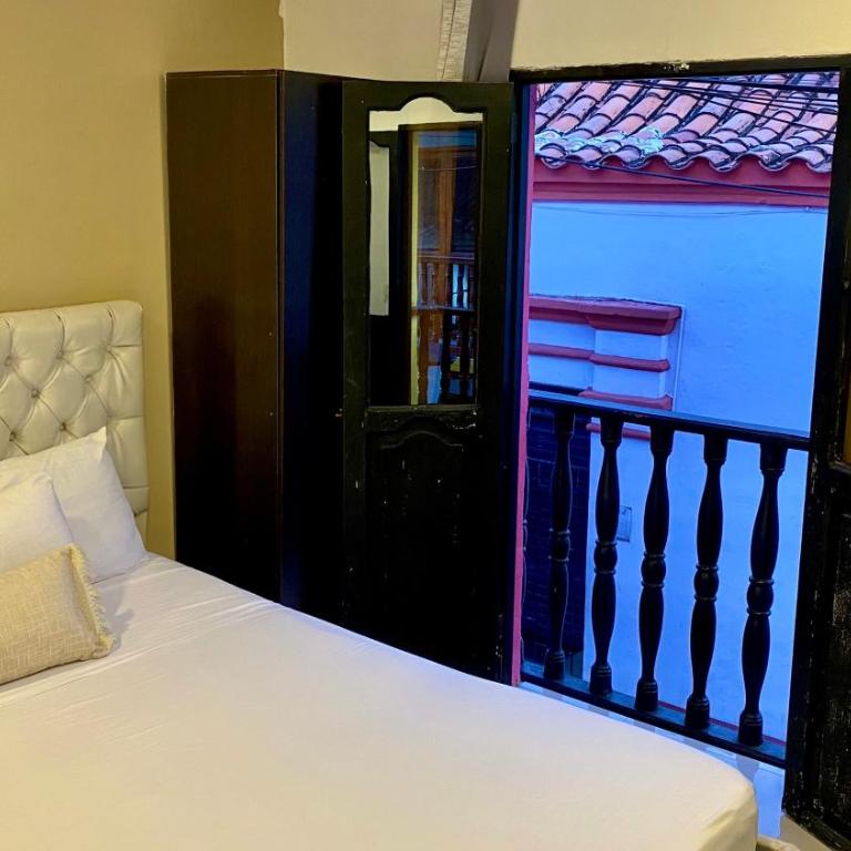 Hotel Casa Lopez - Cartagena - Double Room with Balcony - 2