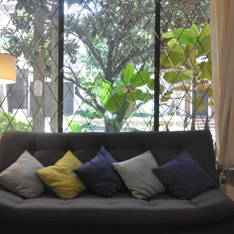Laureles, casa completa y amplia para grupos grandes - Five-Bedroom House - 1