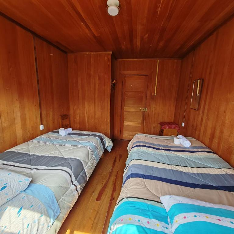 Wooden House Oxa - Five-Bedroom House - 3
