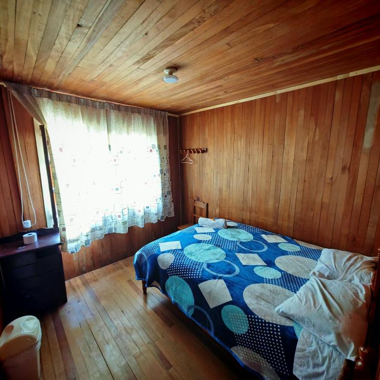 Wooden House Oxa - Five-Bedroom House - 12