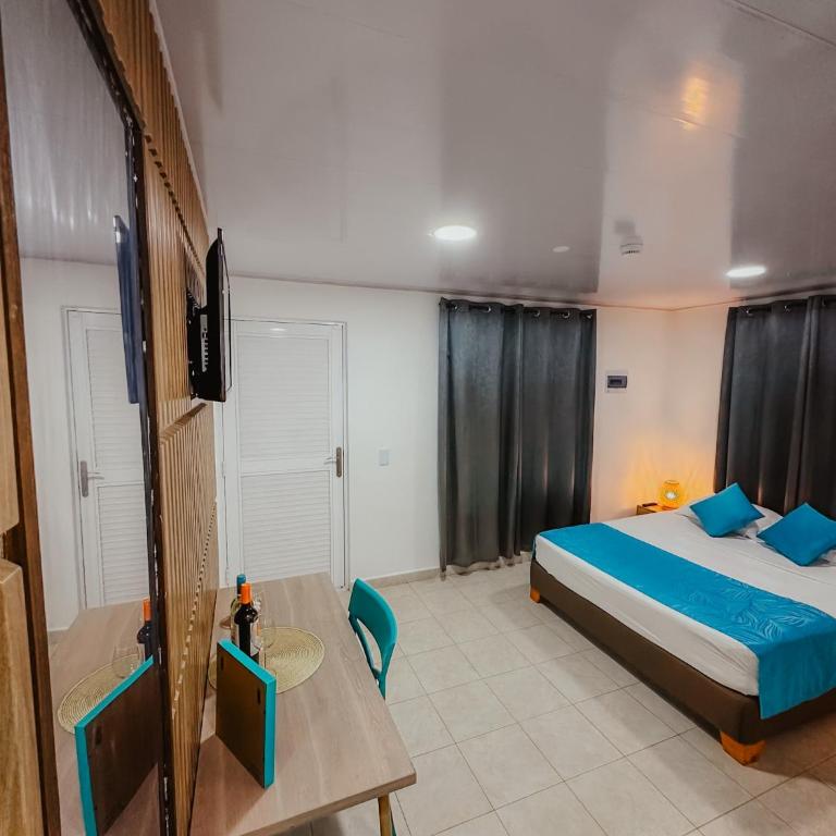 Ketlina Village - Deluxe Queen Room - 9