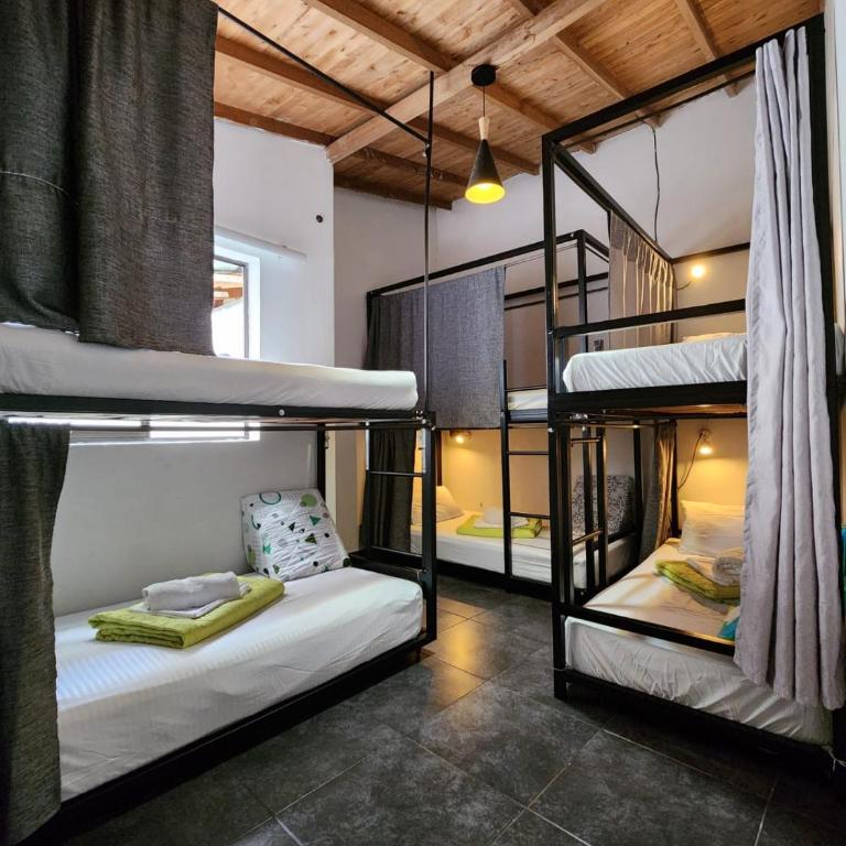 Hostel Metro Floresta Alojamiento - Cama en habitación mixta compartida de 5 camas - 1