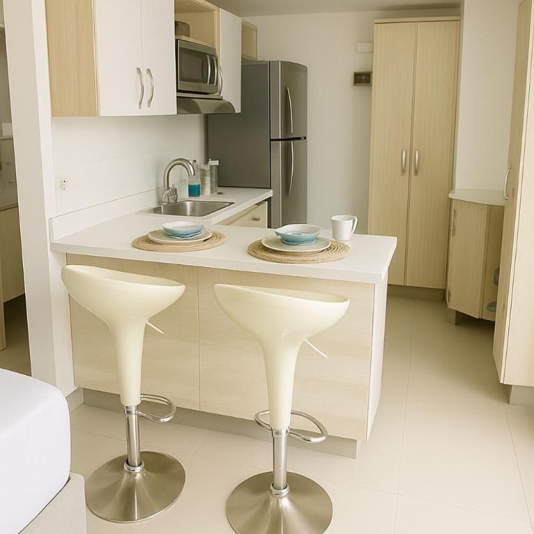 Edificio La Frontera - Vista El Poblado Free Parking & Wifi Recep 24 h - Suite con balcón - 6