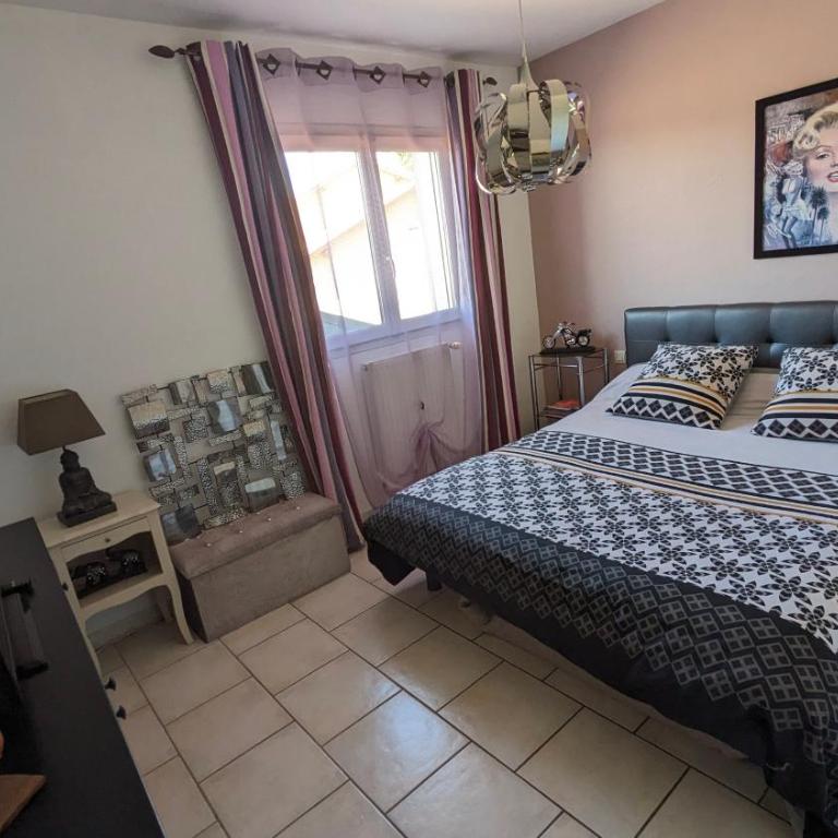 Shanaël - Chambre Double avec Salle de Bains Commune - 15