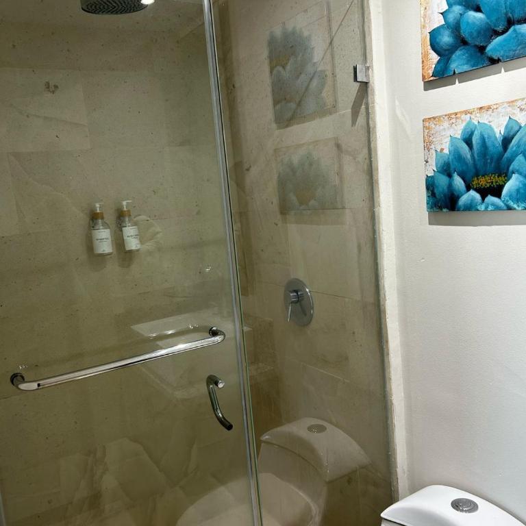 Beachfront Apartment - Two-Bedroom Apartment - 8