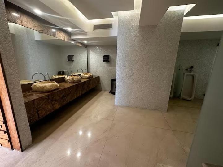 Beachfront Apartment - Two-Bedroom Apartment - 24