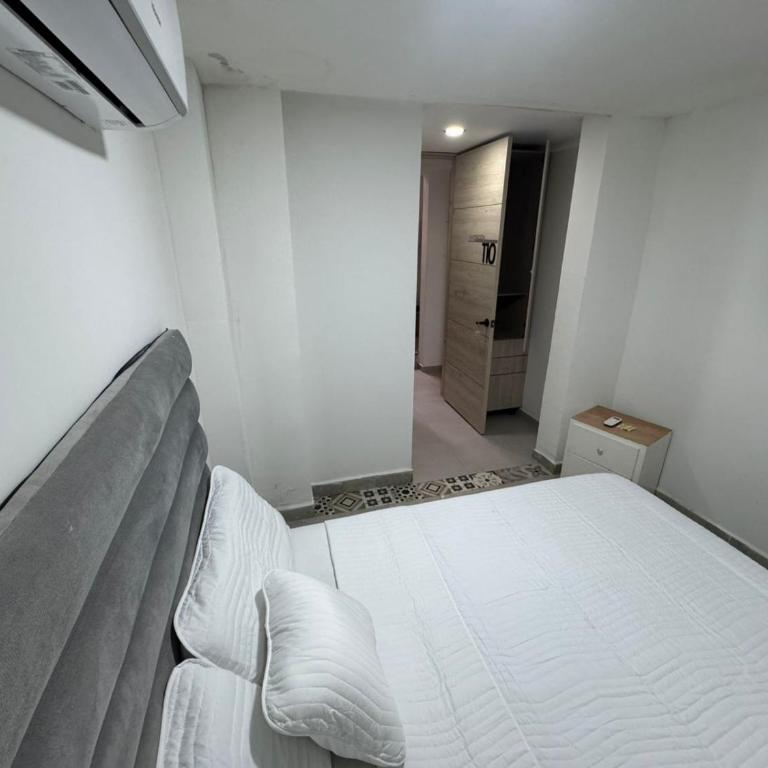 HOTEl SAN ANTONIO ZONA TURISTICA - Habitación Doble con baño privado - 5