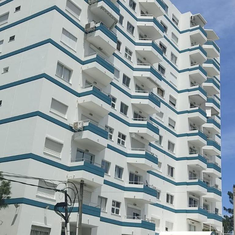 Excelente apartamento Chesterfield - Three-Bedroom Apartment - 3