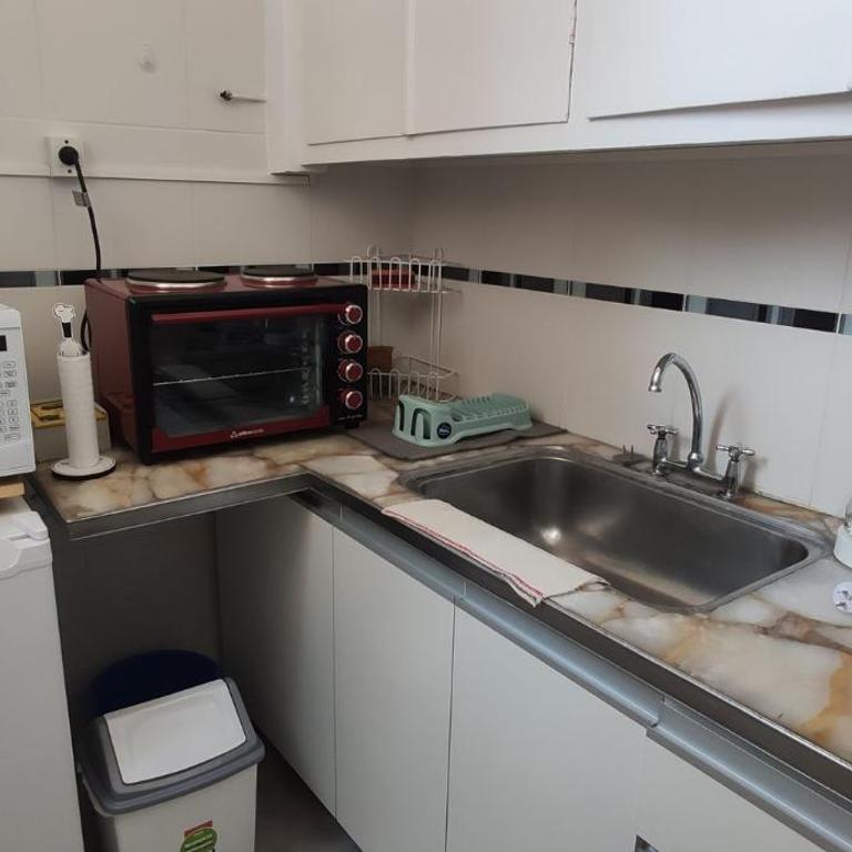 Spacious Retreat Studio near Obelisk - Apartment - 19