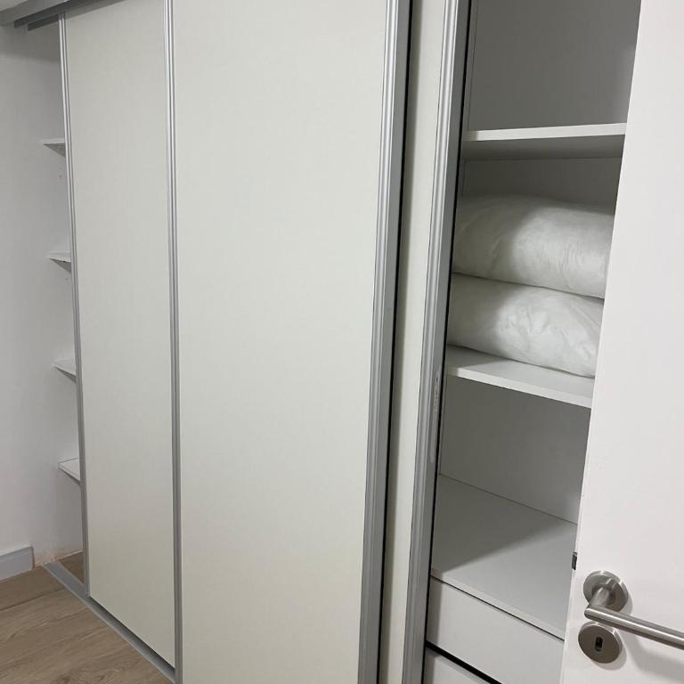 spacious new apartment with minimalist style - Apartamento de 1 dormitorio - 9