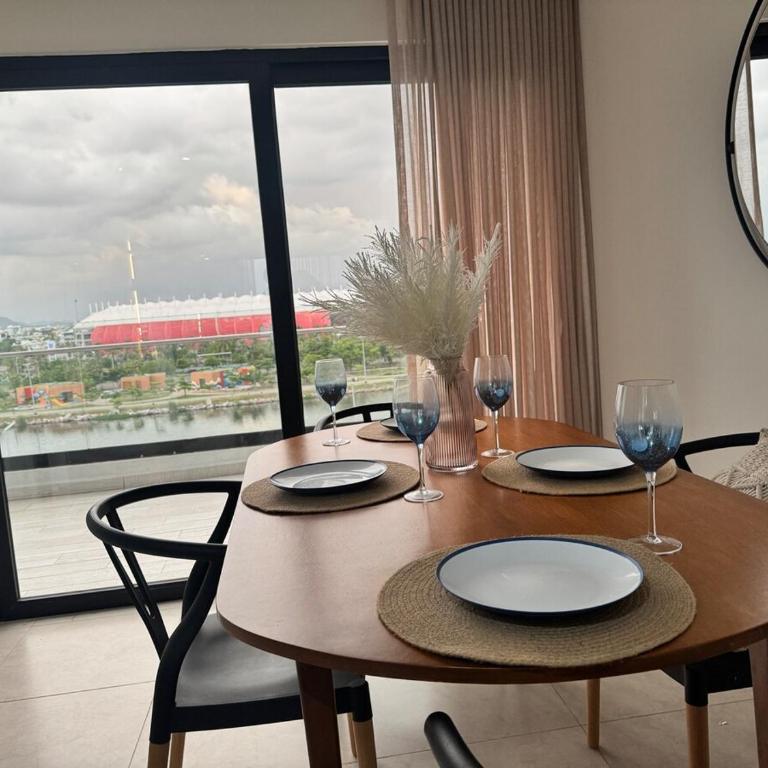 Relax with panoramic ocean and city views - Two-Bedroom Apartment - 19