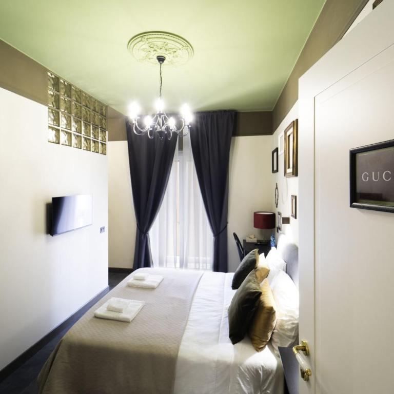 Iconic Rooms Verona - Camera Matrimoniale Deluxe con Balcone - 1